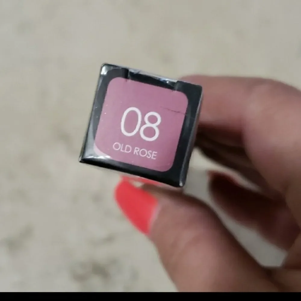🆕️Old rose lipstick